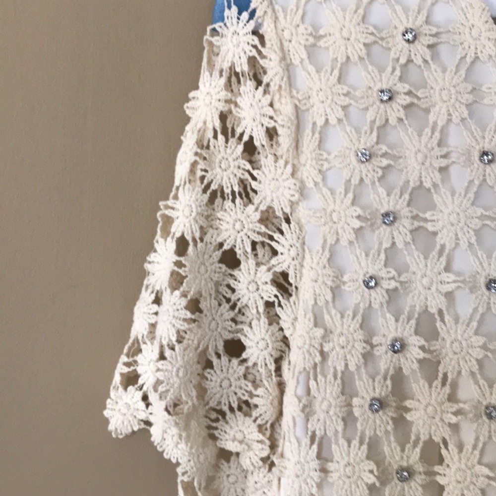 Cream knit, lined top, medium - Picture 3 of 7